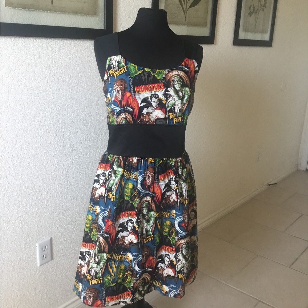 Hemet Monster Dress, size Large